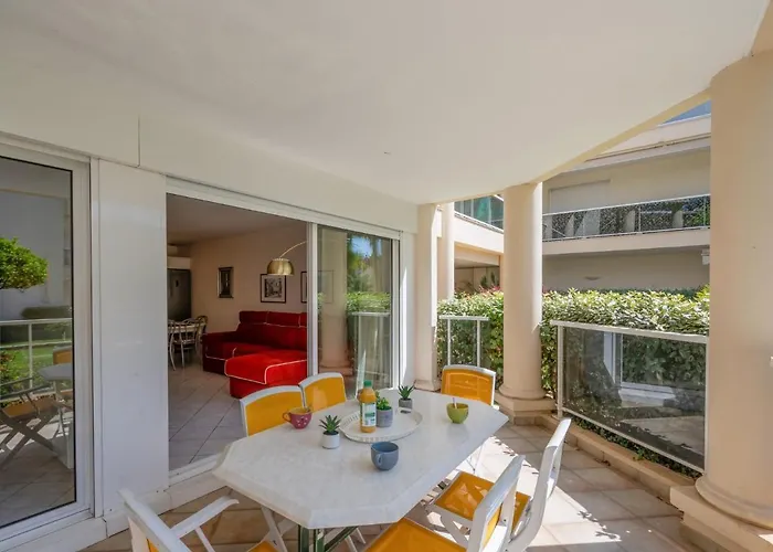 Eden Cap By Interhome * 앙티브